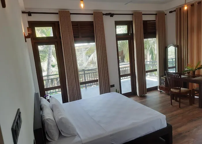 Turtle Point Homestay Sea View - Ac, Bb, Fast Wi-Fi Dikwella