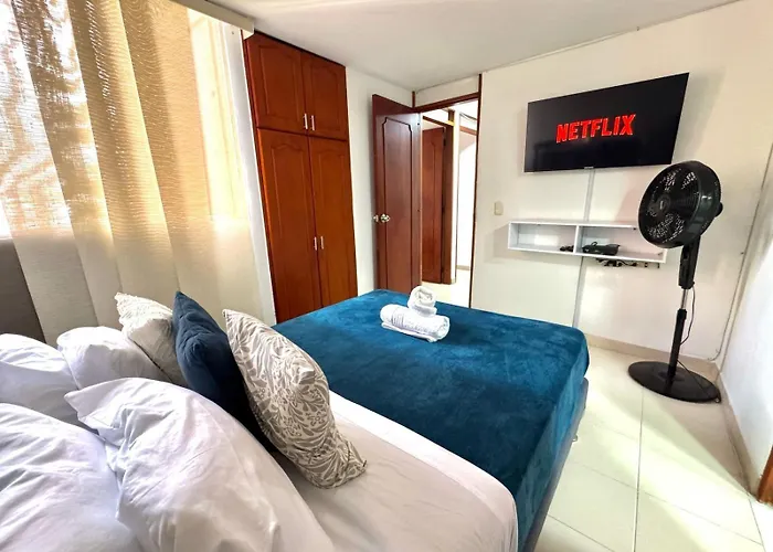 Alojamiento Central En Medellin En Zona Turistica Ba