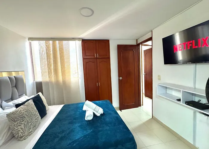 Alojamiento Central En Medellin En Zona Turistica Ba