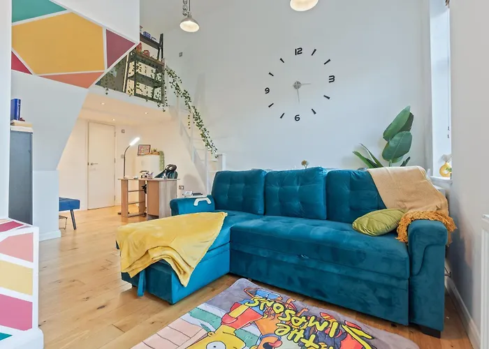 Ferienwohnung Sleeps 6 1 Bed With Loft 5Mins To Stations London
