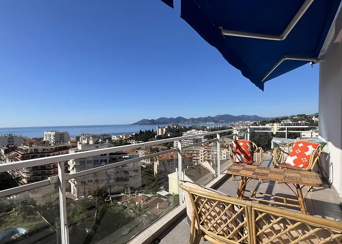 Geoffrey By Terrys Homes Cannes