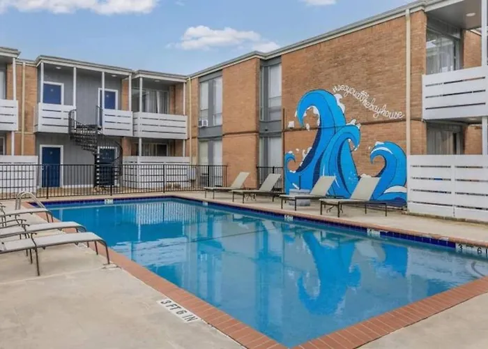 Inviting Houston Space Near Kemah And Space Center