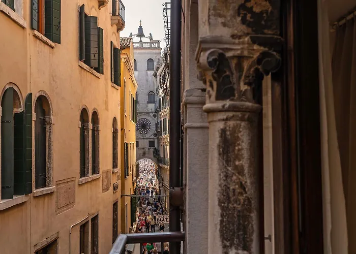 Torre Dell'Orologio Apartment By Bricola Apartments Venedig