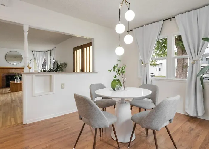 Villa Vintage Vibes Near Airport Games Sleeps 8 Long Beach