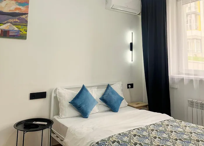 Ferienwohnung Raiymbek 3, location Metro, Arbat Almaty
