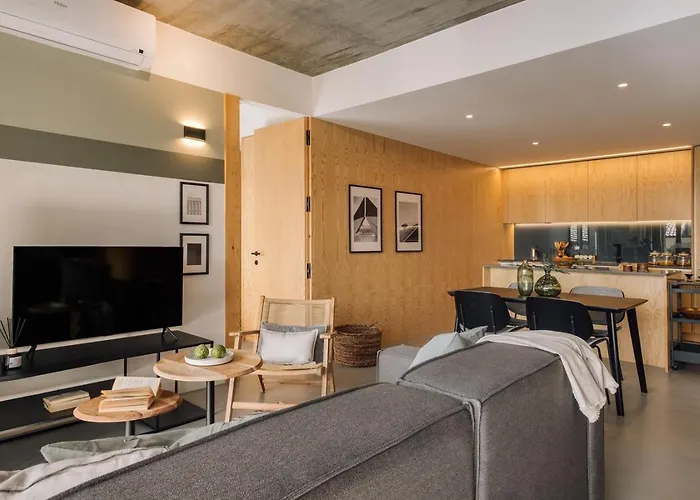 Vouga - 2 Bedrooms In Santo Antonio Lissabon
