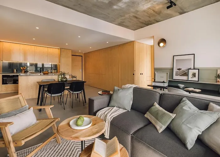 Vouga - 2 Bedrooms In Santo Antonio Lissabon