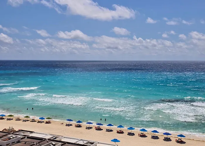 Modern Penthouse, Beautiful Ocean View, Cancún