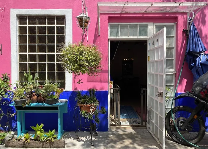 Sustainable Home - Casa Vecindad Murals Mexiko-Stadt
