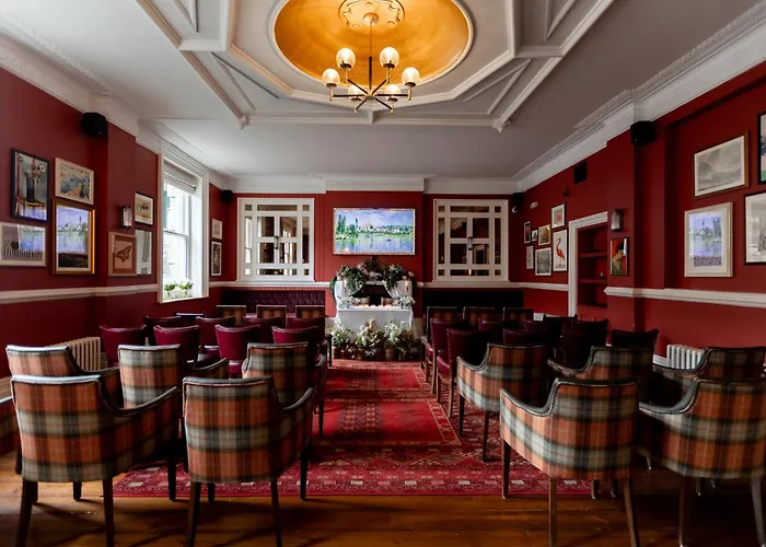 The Drayton Court Hotel London