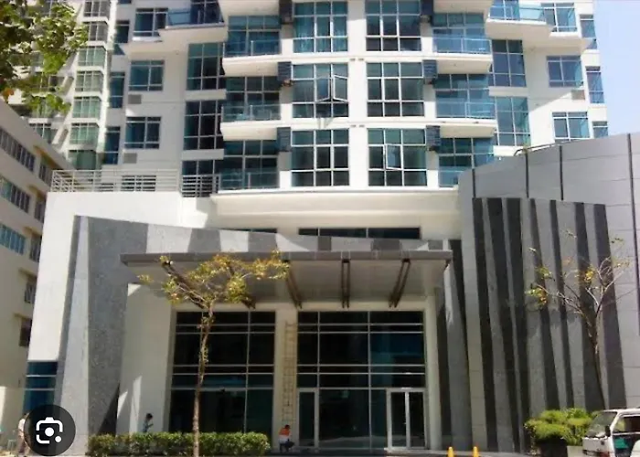 Ferienwohnung Quite Euro Luxe 3Br 7 Mins Walk To High Street Manila