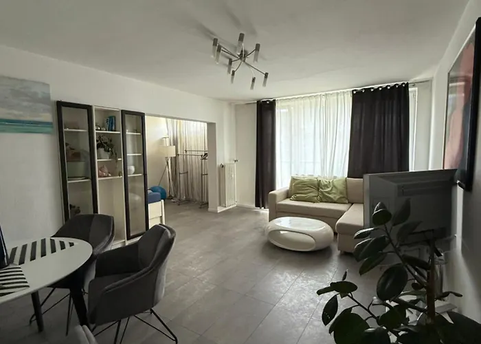Attractive Flat Near Charlottenburg & City Center Berlin