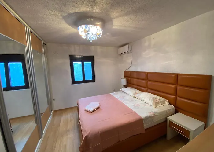 Centerside Apartment Ulcinj