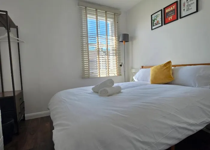 Ferienwohnung Cosy 2Br House In Stratford & Westfield Area London