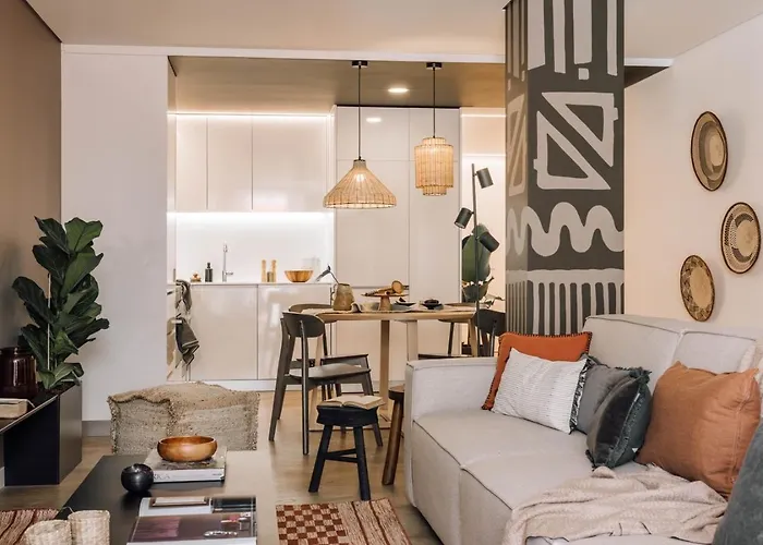 Rundi - 2 Bedrooms In Santo Antonio Lissabon