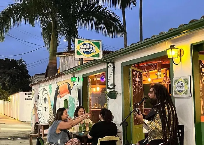 Santo Hostel Parati