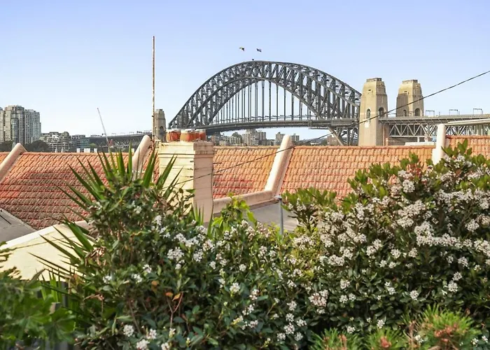 Sydney Harbour Bridge View City Centre 2 Bedrooms