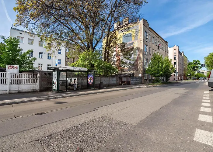 Wieckowskiego Bright Apartment In The Center Of Lodz By Noclegi Renters