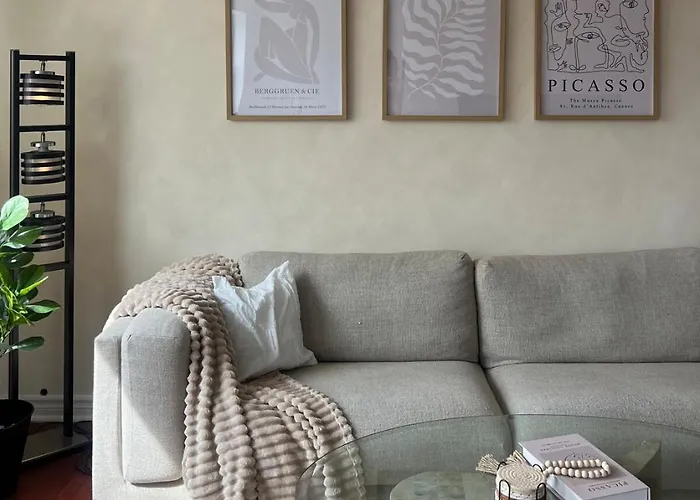 Cozy Bohemian Apartment Toronto