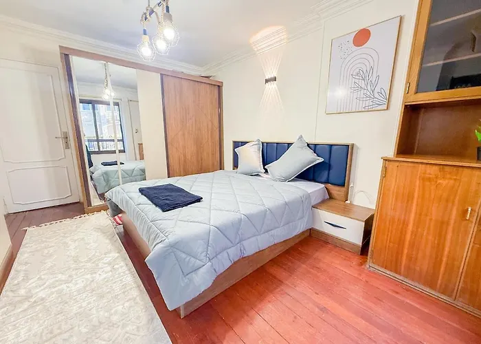 Ferienwohnung Downtown Oasis Stylish 1Br Near Tahrir Sq Kairo