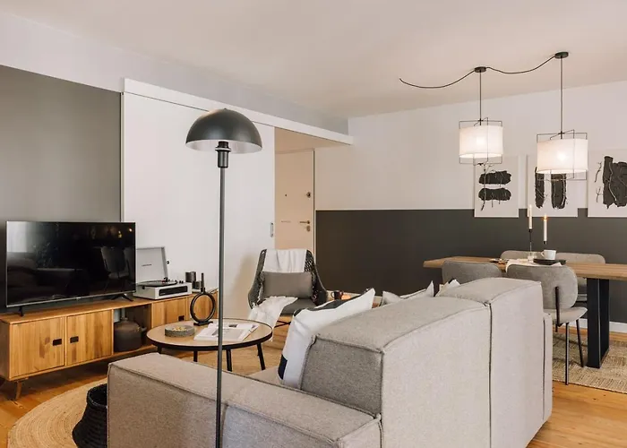 Espot - 2 Bedrooms In Graca Lissabon