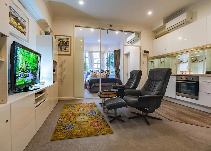 Long-Term Listing - Oversized Potts Point Studio Sydney