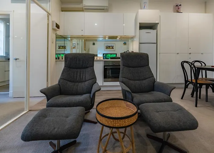 Long-Term Listing - Oversized Potts Point Studio Sydney