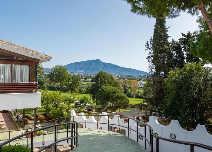 Atalaya Charming 1 Bedroom Apartment Estepona