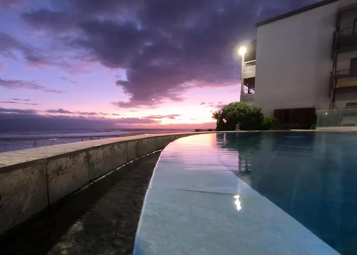 Hotel Le Battant Des Lames Saint Pierre