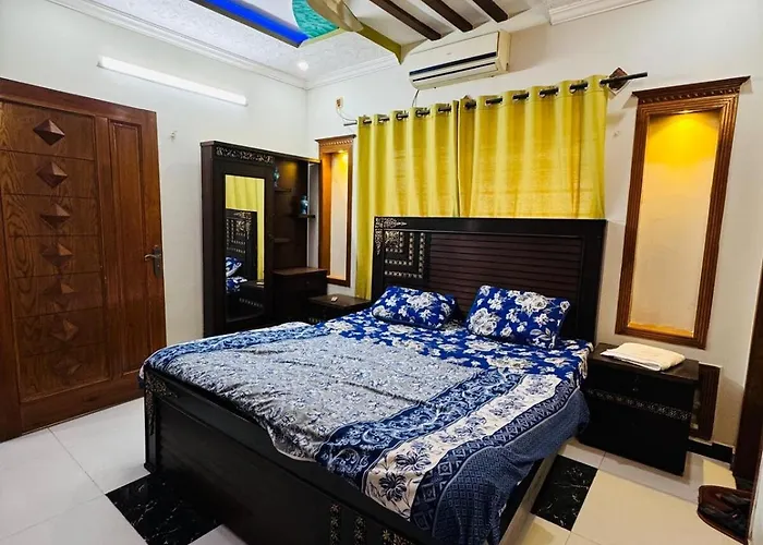 2 Bed Luxury & Comfortable Rooms Islamabad