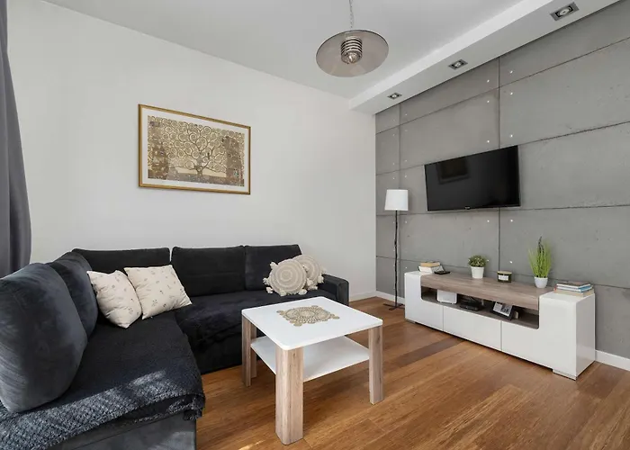 Elegant Apartment Slezna In Wroclaw With Parking By Noclegi Renters