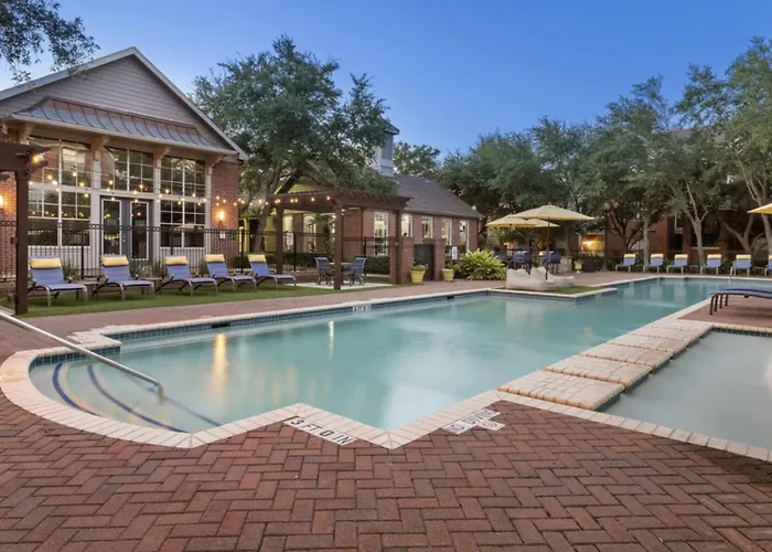 Lavish Apartment Near Houston Medical Centre