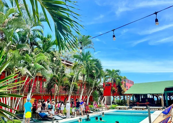 Hotel Montañita