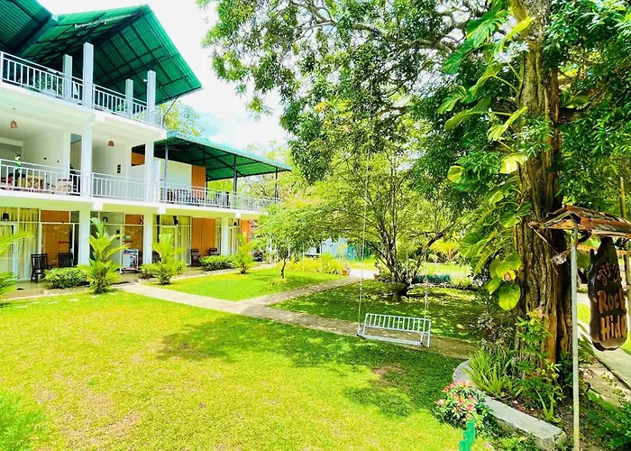 Hotel Sigiriya Rock Hide