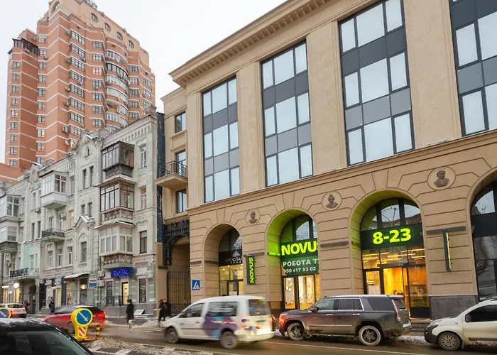 Ввв!5-104A Yaroslaviv Grad, Bulvarno Kudriavska 17, Kyiv Centre, Golden Gate Metro Nearby, Fantastic City View, 15 Kw Backup Power, Petrovdom Apartment