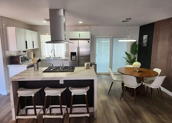 Villa Stylish 4Br Oasis - Luxe Backyard Bbq Las Vegas