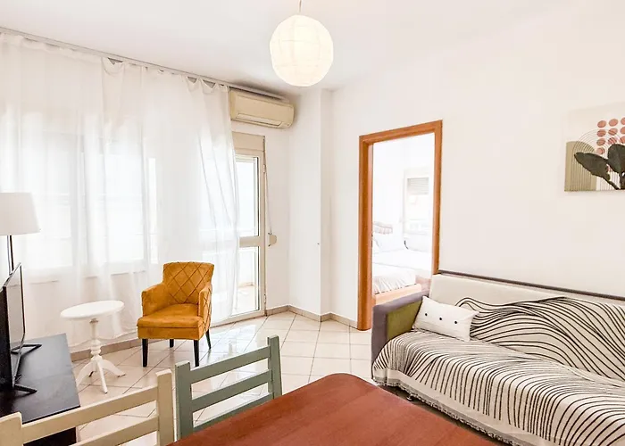 Sol - Entire Holiday Apartment On A Budget Durrës