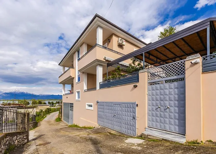 Villa Liburna The Shiroka House
