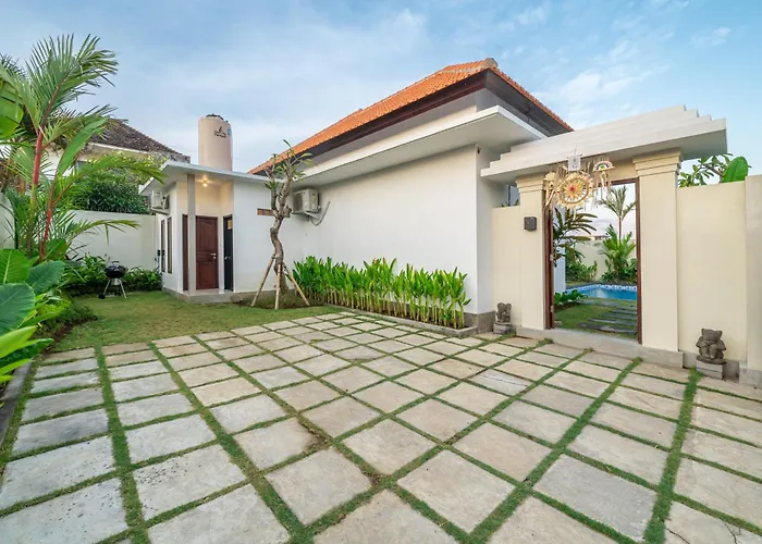 Alicia - Stylish 2Br Villa With Large Pool Kerobokan