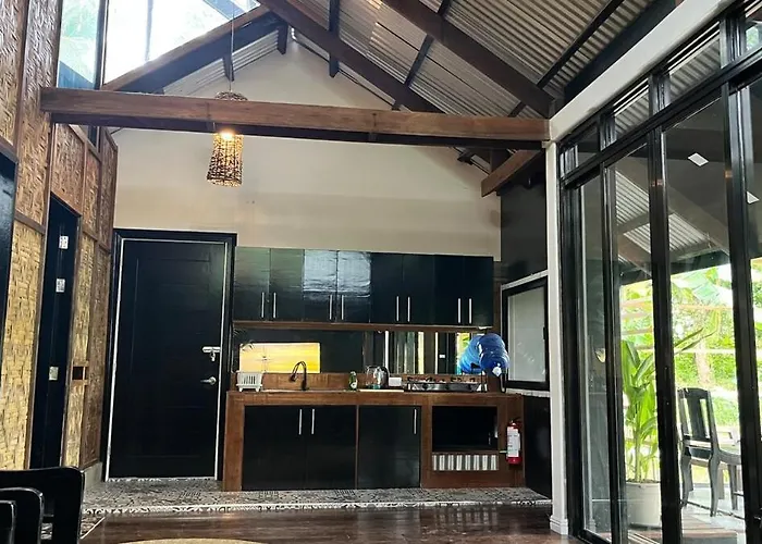 Villa Ying Yang House Catangnan General Luna 
