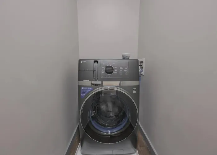 Luxurious Downtown 1 Bedroom Boston