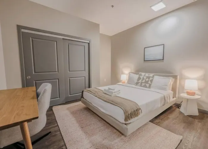 Luxury 2 Bedroom Apt Boston