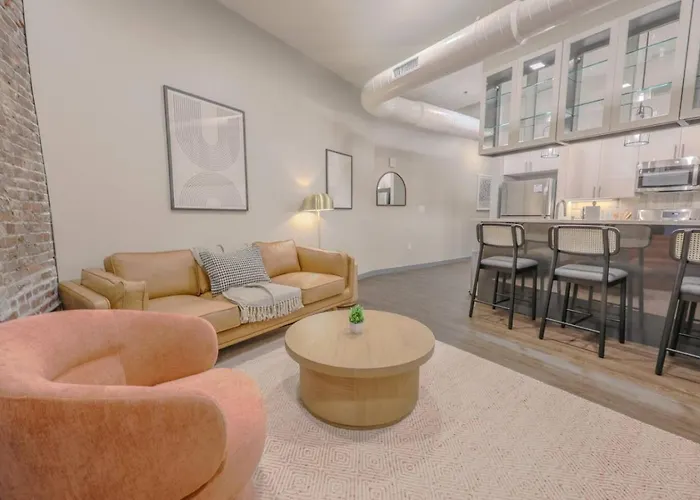 Luxurious Downtown 1 Bedroom Boston