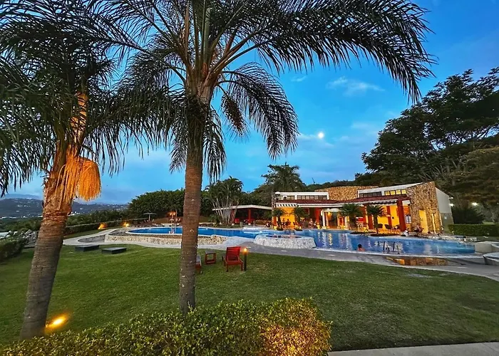 Cr Mariposa Rentals Comfortable Penthouse, Ac, Pool, Gym, Tennis Santa Ana 
