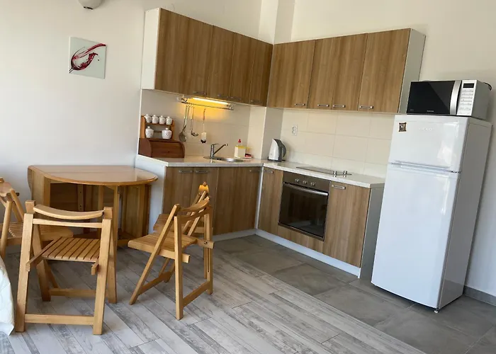Wistaria Sea Line Apartment Ðenovići