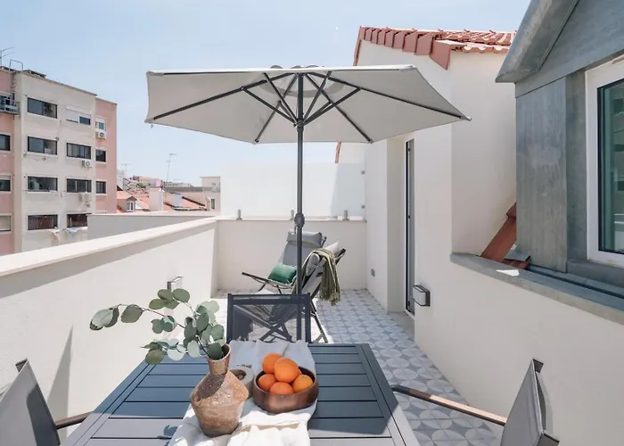 Chalay - 1 Bedroom And Terrace In Santo Antonio Lissabon