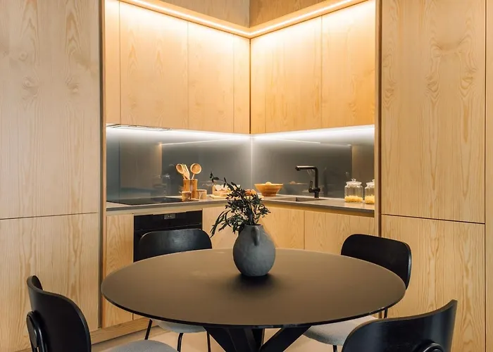 Azenhas - 1 Bedroom And Parking In Santo Antonio Lissabon