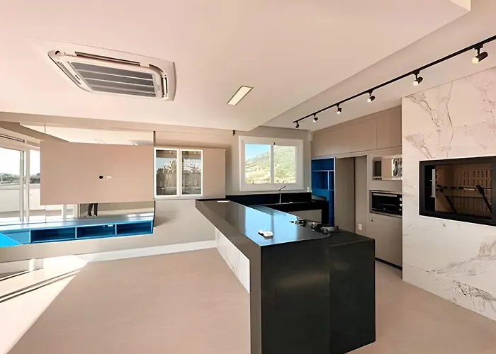 Garden Com Churrasqueira Em Condominio Com Piscina Florianópolis