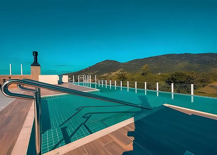 Garden Com Churrasqueira Em Condominio Com Piscina Florianópolis