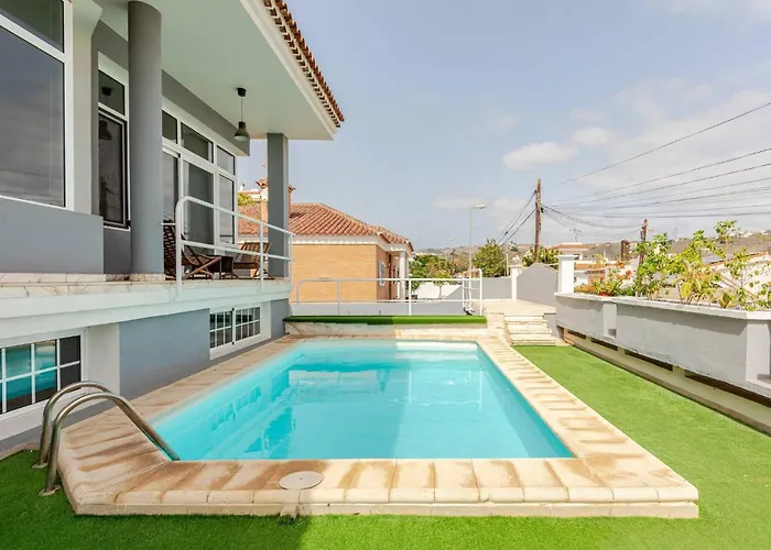 SPECTACULAR VILLA PARKiNG POWERFUl WiFi SEAViEW Las Palmas / Gran Canaria